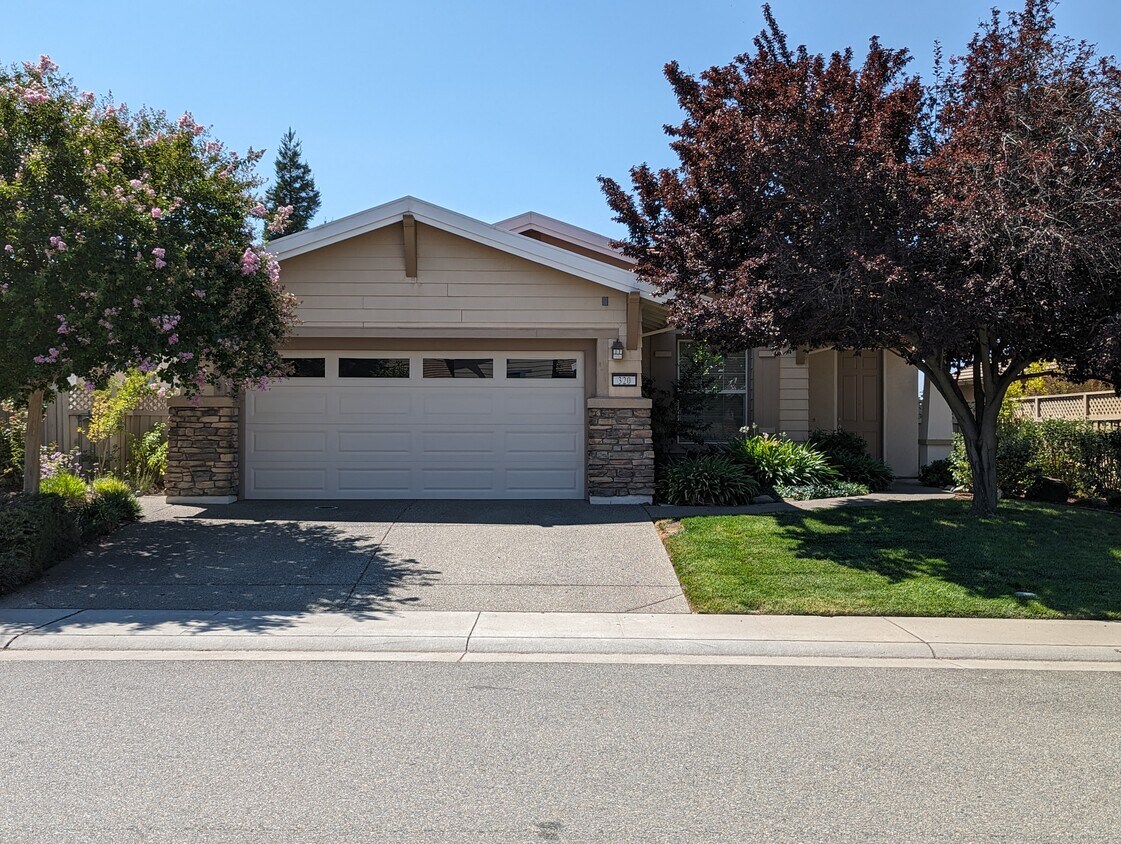 320 Snapdragon Ln, Lincoln, CA 95648 House Rental in Lincoln, CA