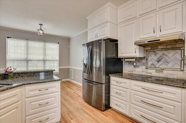 Foto del edificio - 4363 Wisteria Ct
