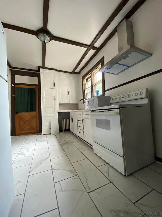 Foto del edificio - 221 Vaughn St