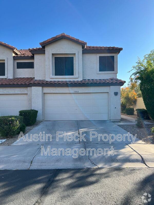 Merit Homes at the Islands Apartments for Rent with a Yard Gilbert