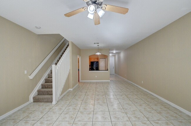 Foto del interior - Acastus Charles Landing LLC