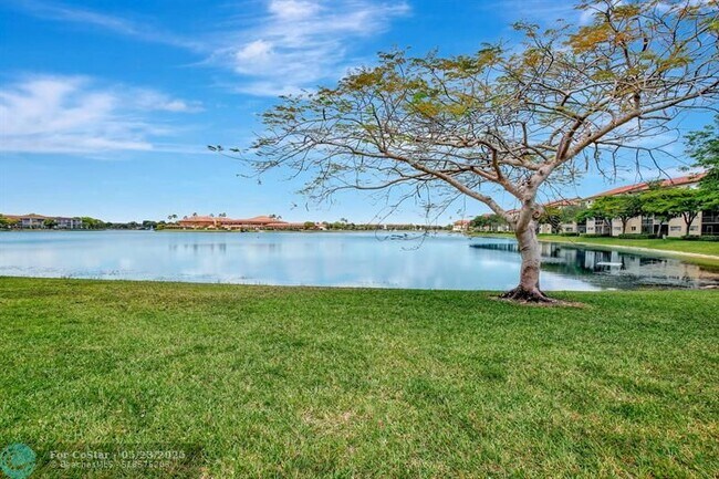 Building Photo - 13255 SW 16th Ct