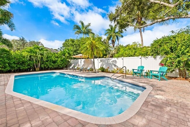 Foto del edificio - 1300 SW 17th St