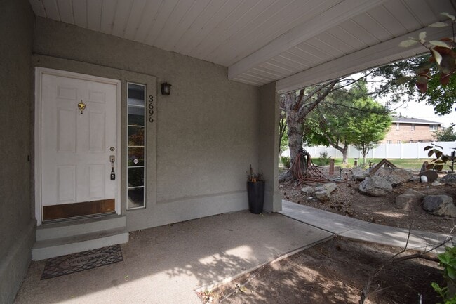 Photo - Quiet 2 Bed Millcreek Condo with Beautiful Mountain Views!