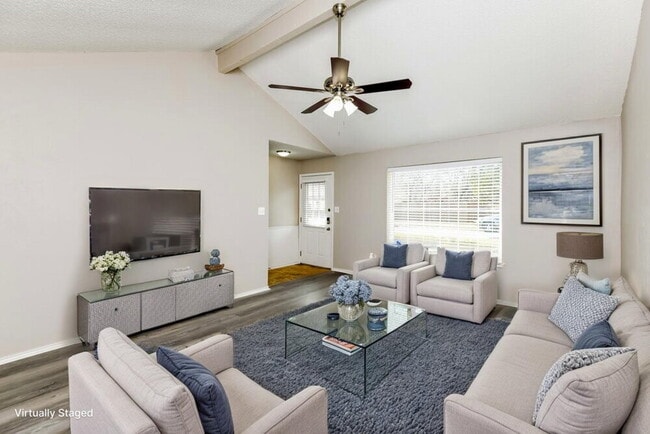 Building Photo - 2321 Oakside Dr