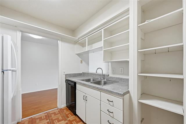 Foto del edificio - 4845 Cedar Springs Rd