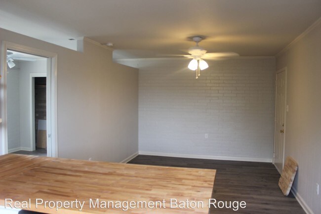 Building Photo - 1121 Aster St