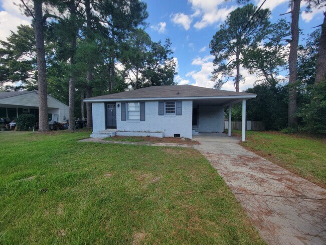 Foto del edificio - Lakeside - Richmond County