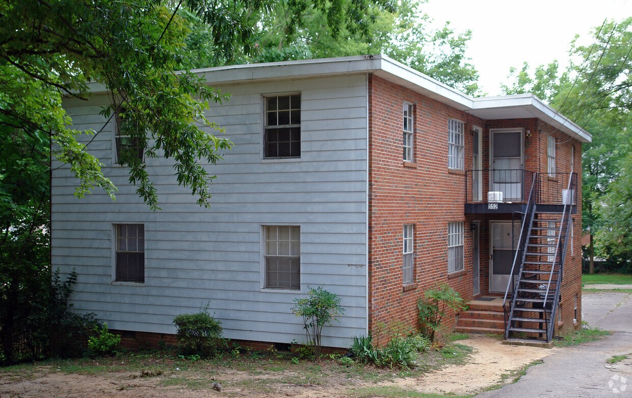 Primary Photo - 552 E Jones St