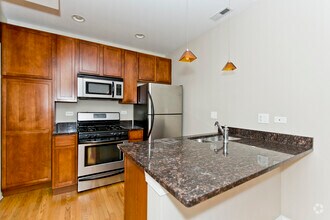 Building Photo - 3810 N Marshfield Ave
