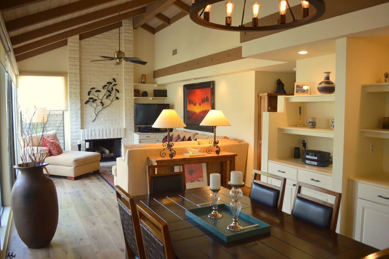 Primary Photo - Canyon Sands Villa Furnished Seasonal Rent...