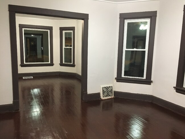 Foto del edificio - 6038 25th Ave