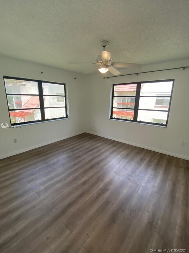 Foto del edificio - 8650 SW 149th Ave