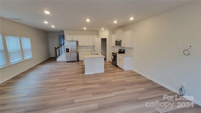 Building Photo - 926 Sagecroft Ln