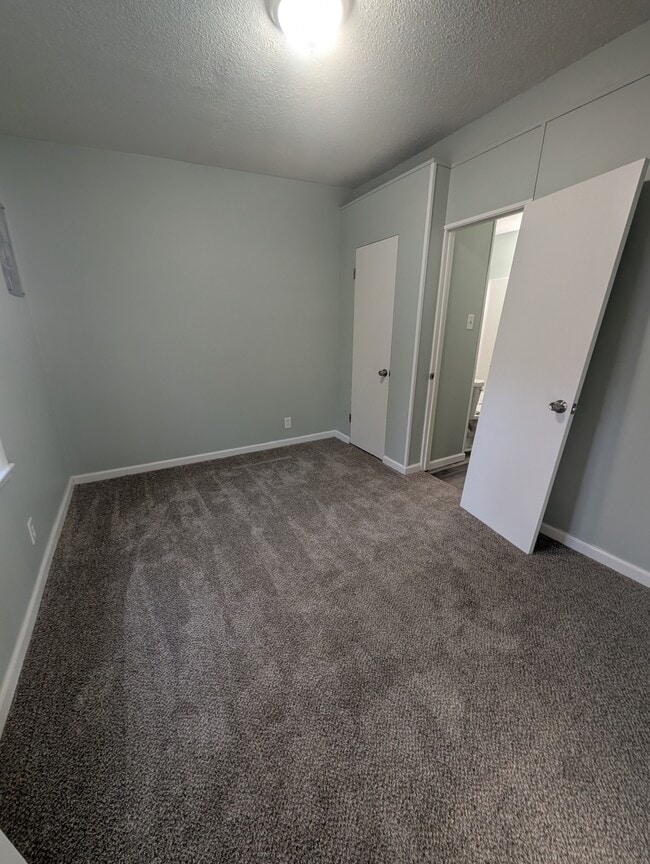 Building Photo - 2511 SW Buchanan St