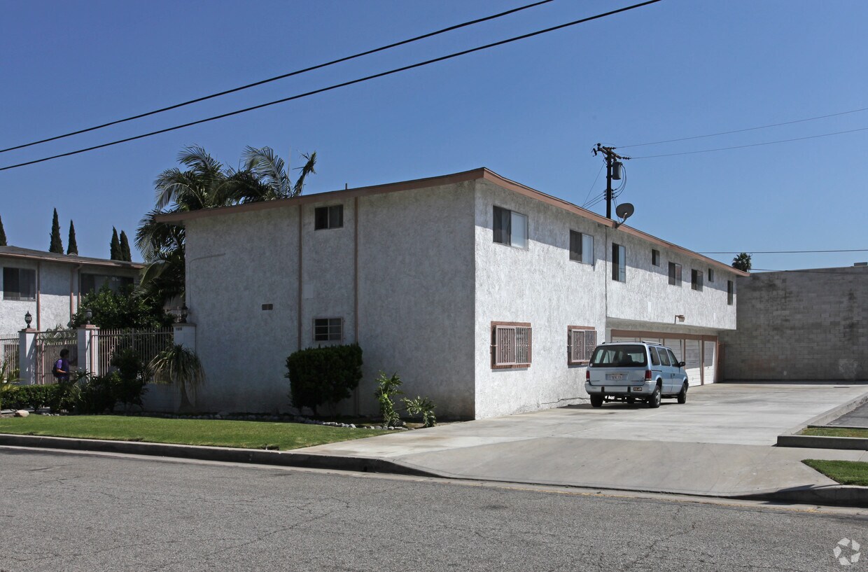 Foto del edificio - 11616 Woodville Dr