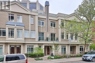 Building Photo - 38 McMurrich St