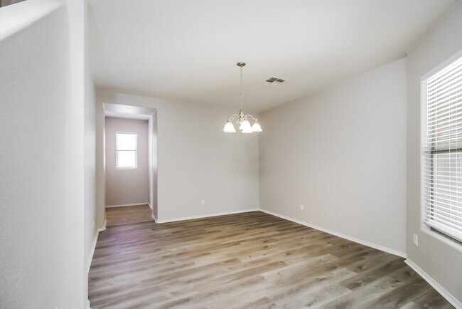 Foto del edificio - 45480 W Morning View Ln