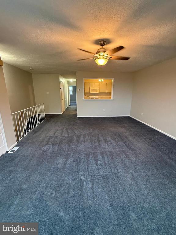 Foto del edificio - 3362 Fairdale Rd