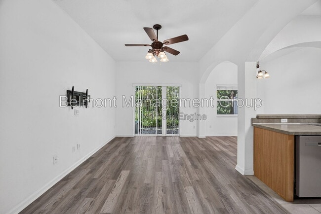 Building Photo - 16073 Old Ash Loop