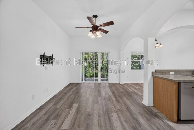 Foto del edificio - 16073 Old Ash Loop