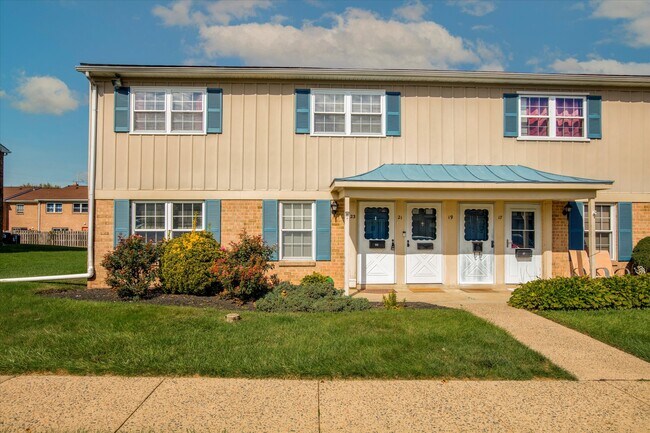 Fron View End of Row - 23 Kearney Dr