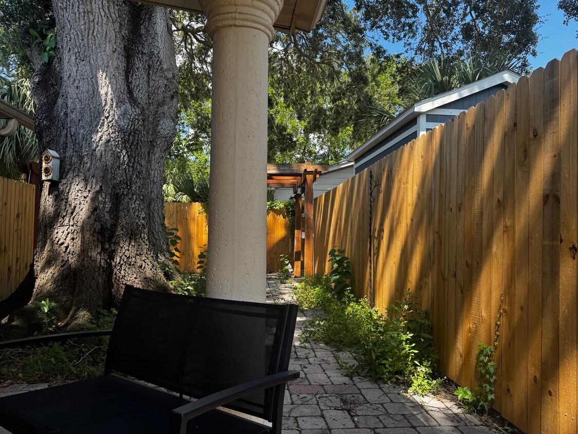 Foto principal - 1006 N Fremont Ave