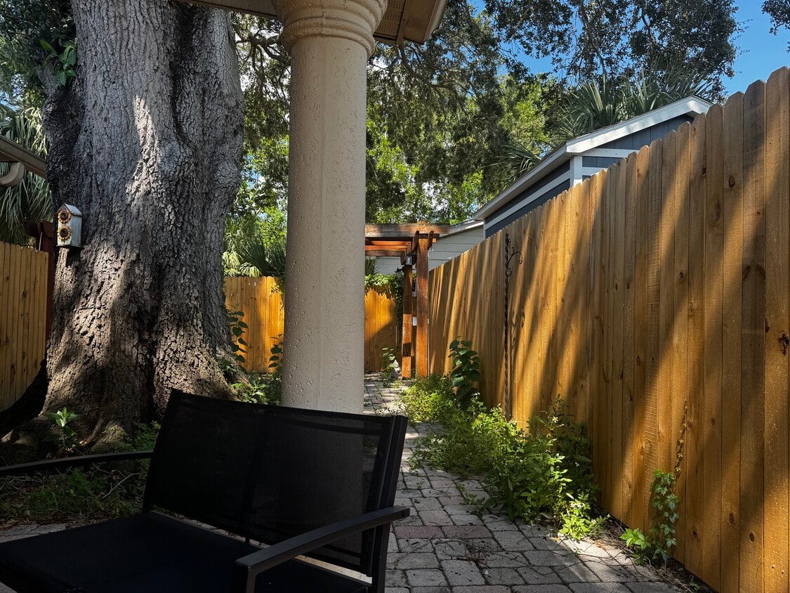 Photo - 1006 N Fremont Ave (Tampa, FL)