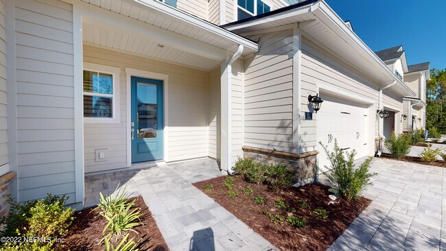 Building Photo - 111 Carousel Dr