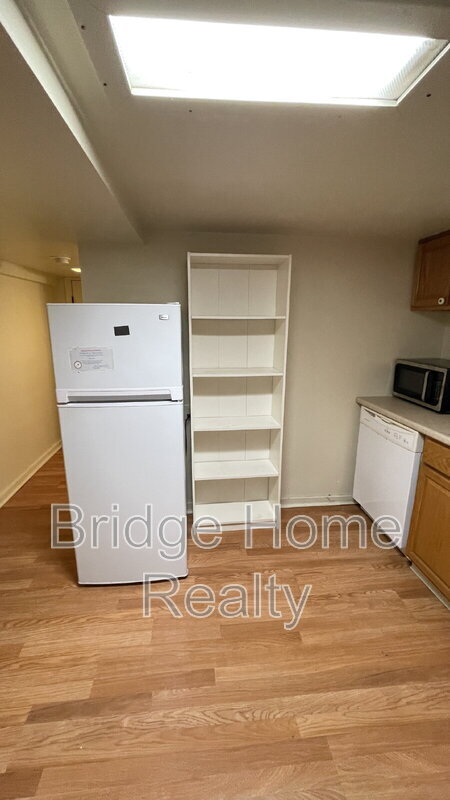 Foto del edificio - 3141 Beechwood Blvd
