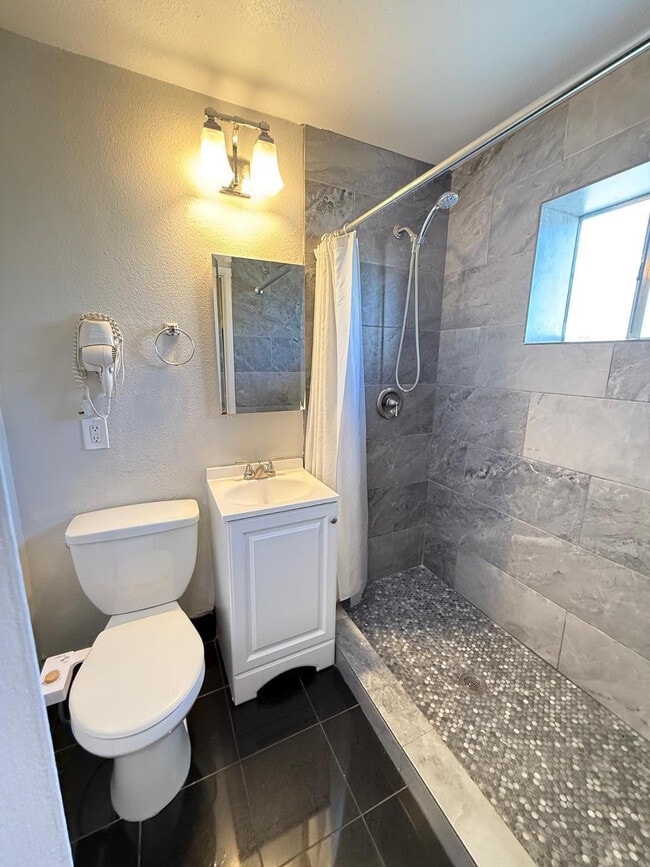 Foto del edificio - 825 N 2nd Ave