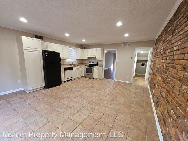 Building Photo - 2 br, 1.5 bath House - 573 S Goodlett Street