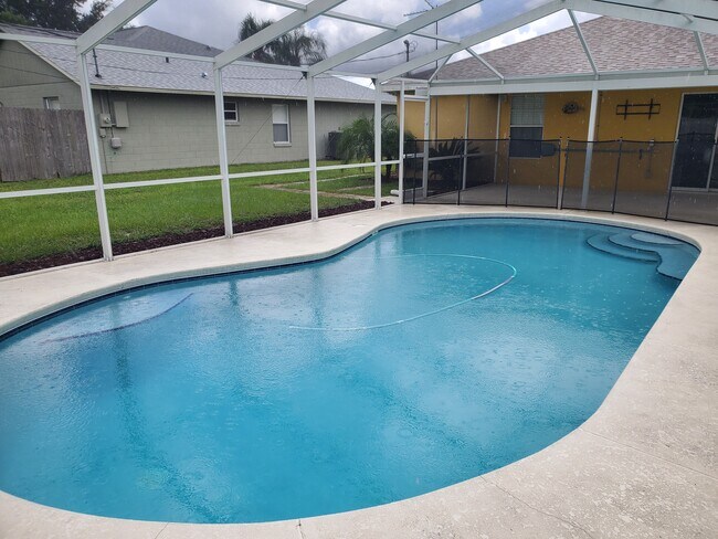 Foto del edificio - 2777 W Covington Dr