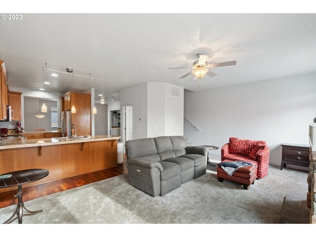 Building Photo - 3509 NE 80th St