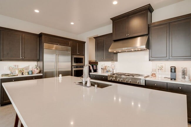 Foto del edificio - Newly Built 6BR Home with Panoramic Views in El Dorado Hills – 4,180 Sq Ft!