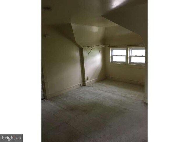 Foto del edificio - 2213 Lexington Ave