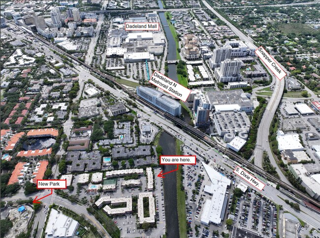 Foto del edificio - 6707 N Kendall Dr