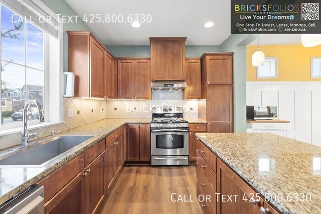 Foto del edificio - Picture Yourself Living in This East-Facing Bothell Home in the Northshore School District.