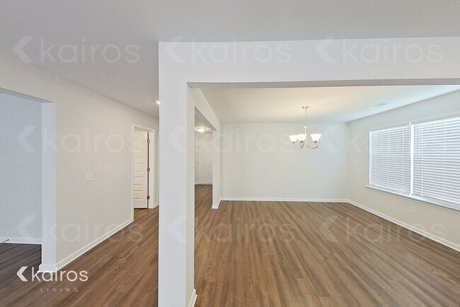 Foto del edificio - 201 Redwood Ct