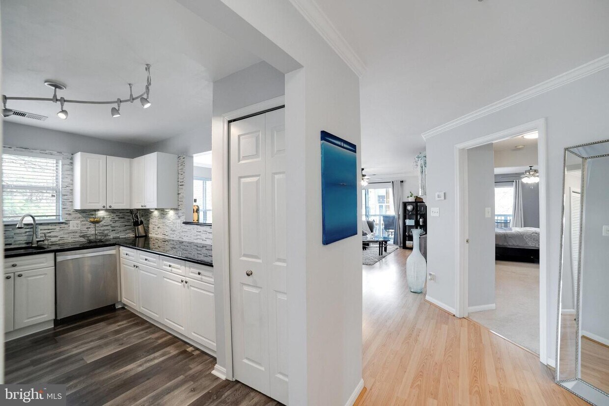 44104 Natalie Terrace Unit 201, Ashburn, VA 20147 Apartment for Rent