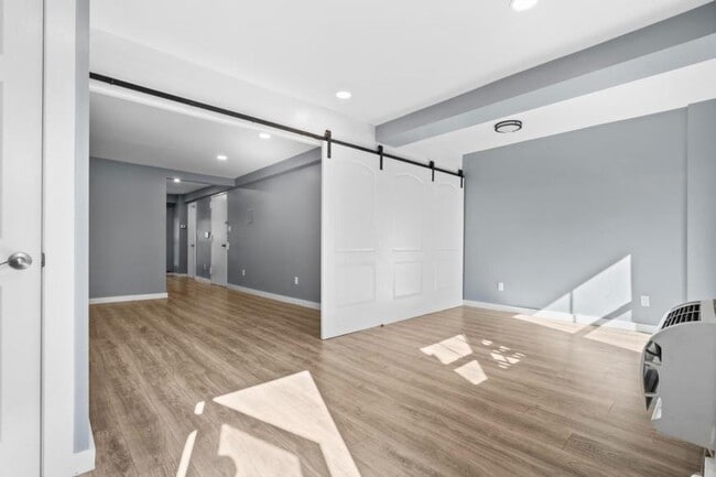 Building Photo - 1 bedroom in New York NY 10011