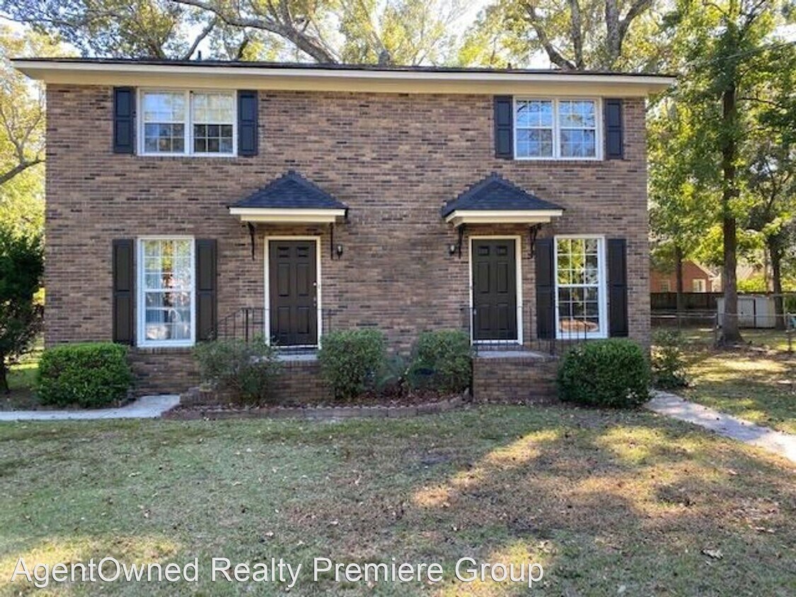 Primary Photo - 2 br, 1.5 bath House - 945 B Harbor View Road