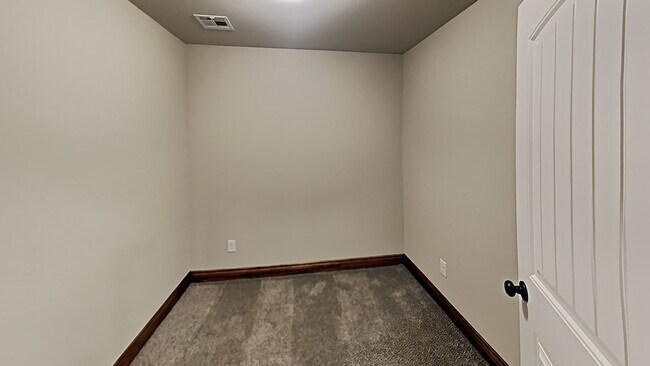 Building Photo - Luxury 3 Bedroom 2 Bathroom Home in Piedmo...