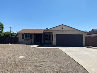 Building Photo - 4734 E Princeton Ave