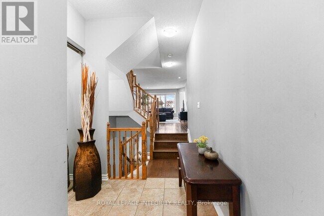 Building Photo - 410 Goldenbrook Way