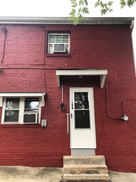 Primary Photo - 10 S Conococheague St