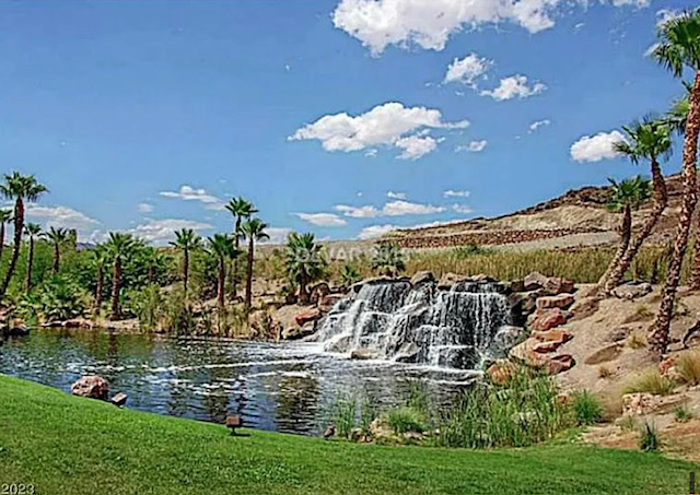 Waterfall upon entrance into Lake Las Vegas - 6 Corte Vita