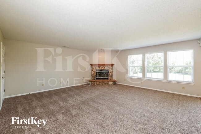 Foto del edificio - 5757 N Plymouth Ct