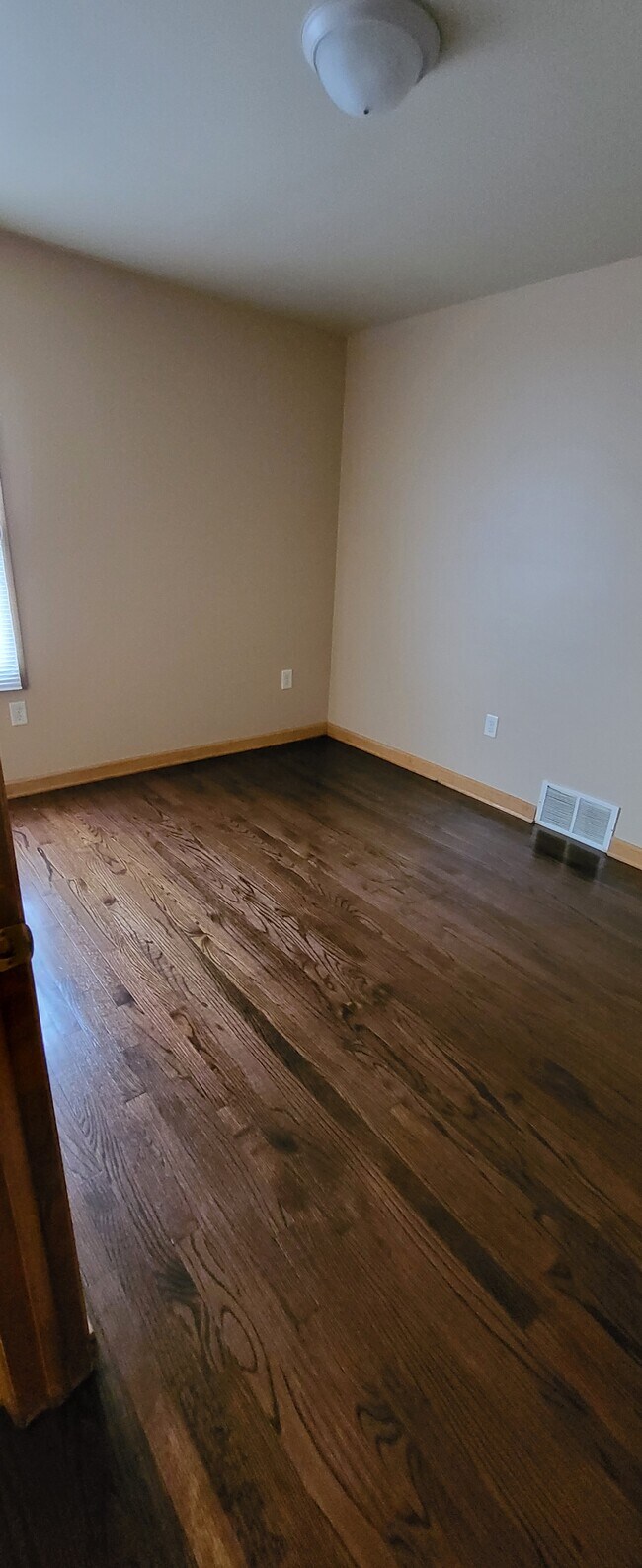 Foto del edificio - 5738 N 55th Pl