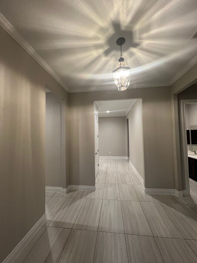 Foto del edificio - 4811 Viewcrest Rd